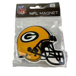 NWT Green Bay Packers Helmet NFL Magnet Logo Licensed Green & Gold Football Fan